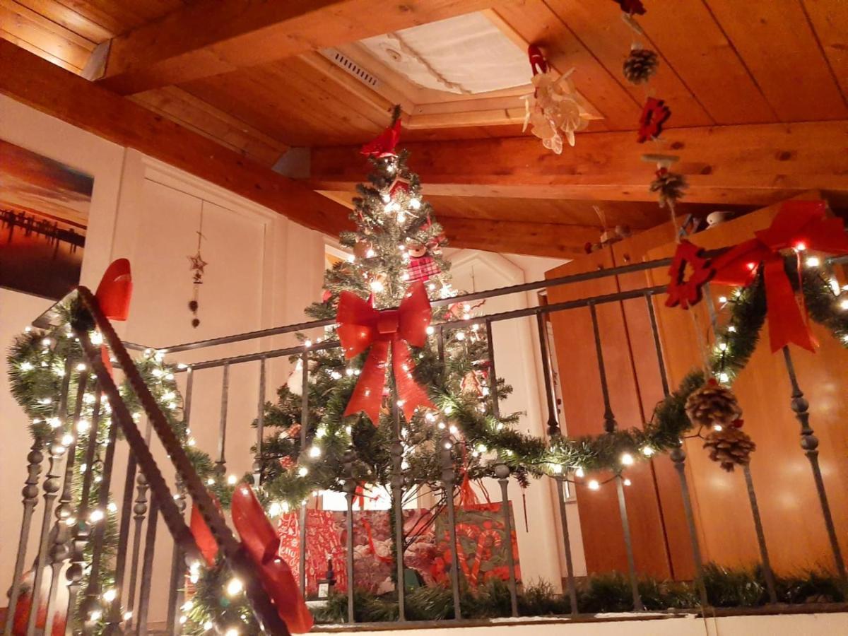 Le Camere Della Casa Di Tessa Nel Borgo Antico Termoli Luaran gambar