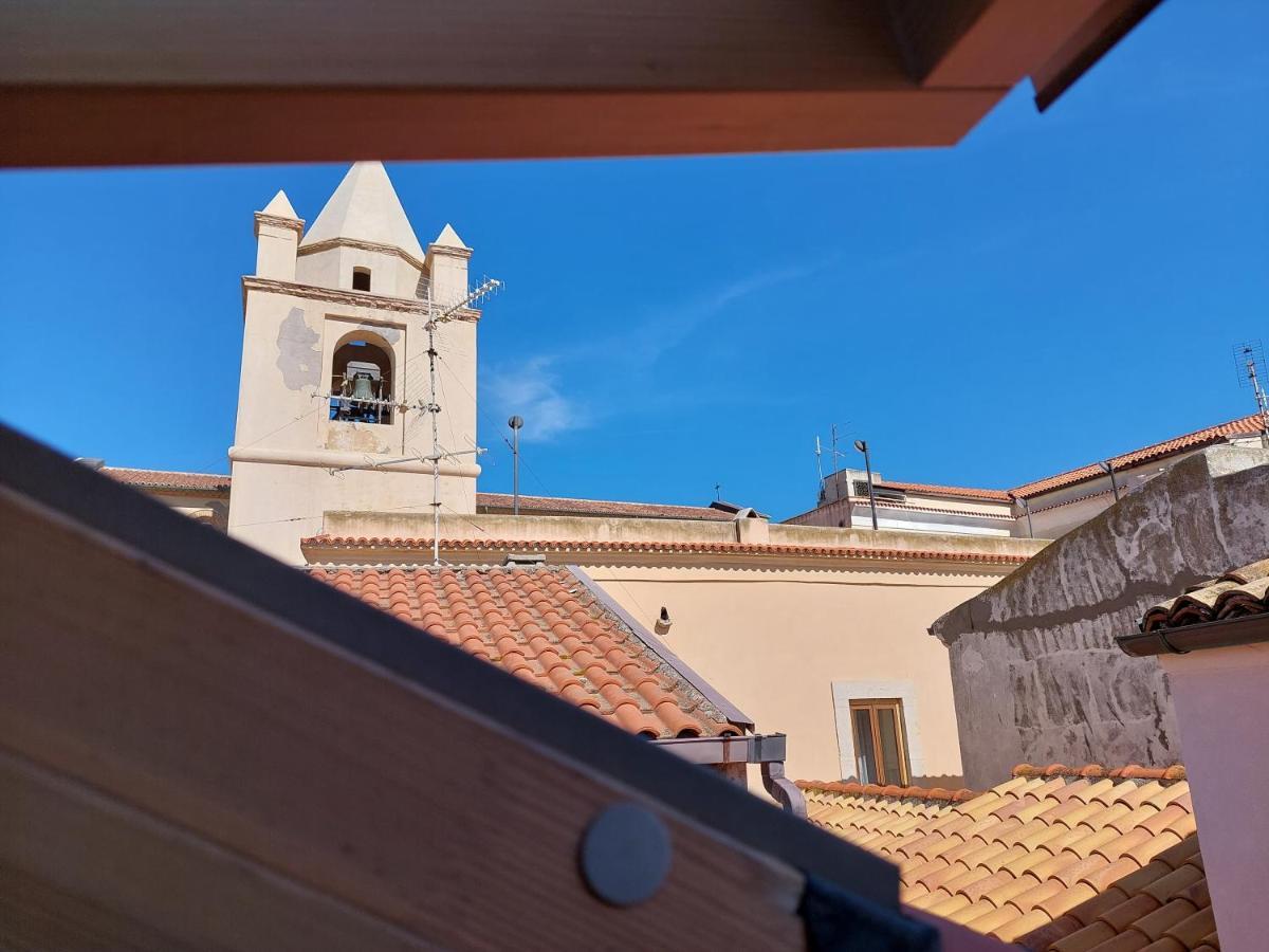 Le Camere Della Casa Di Tessa Nel Borgo Antico Termoli Luaran gambar